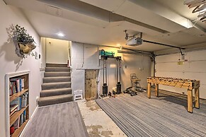 Cozy Kansas City Home w/ Yard - 9 Mi to Dtwn!