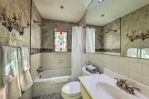 Cozy Kansas City Home w/ Yard - 9 Mi to Dtwn!