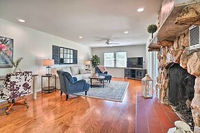 Hayesville Lake Getaway w/ Balcony & Mtn Views!