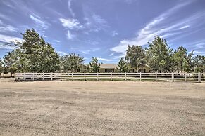 Spacious Lancaster Family Ranch - BBQ & Patio