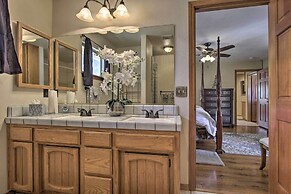 Spacious Lancaster Family Ranch - BBQ & Patio