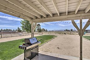 Spacious Lancaster Family Ranch - BBQ & Patio