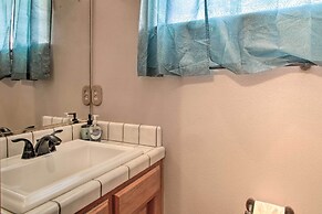 Spacious Lancaster Family Ranch - BBQ & Patio