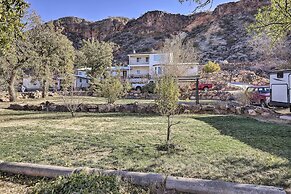 'zion Haven' w/ Fire Pit: 23 Mi to Nat'l Park!