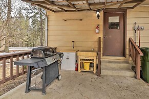 Rustic Western Home: Walk to Winchester Lake!