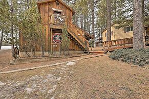Rustic Western Home: Walk to Winchester Lake!