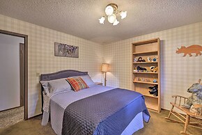 Rustic Western Home: Walk to Winchester Lake!