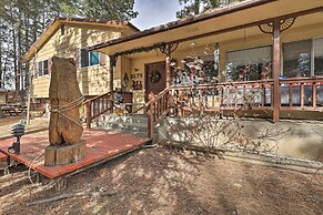 Rustic Western Home: Walk to Winchester Lake!
