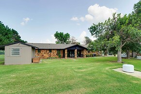 Spacious Country Home Near Ft Sill & Medicine Park