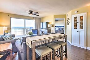 Luxe Oceanfront Condo W/pool: Beach Access + Gear!