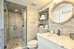 Luxe Oceanfront Condo w/ Pool, Beach Access + Gear