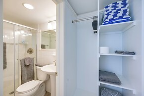 Updated Dtwn Naples Condo: Across From Beach!
