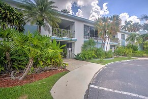 Updated Dtwn Naples Condo: Across From Beach!