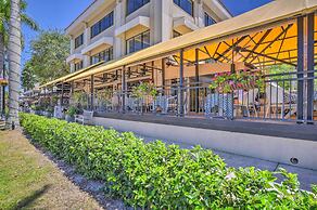 Updated Dtwn Naples Condo: Across From Beach!