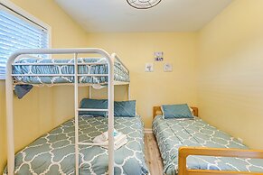 Walk to Ocean: Lovely Myrtle Beach Getaway!