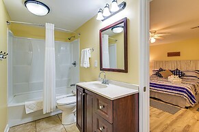 Walk to Ocean: Lovely Myrtle Beach Getaway!