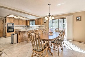 Rustic Groveland Home: Private Hot Tub, Deck & BBQ