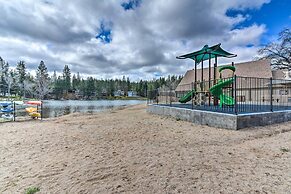 Rustic Groveland Home: Private Hot Tub, Deck & BBQ