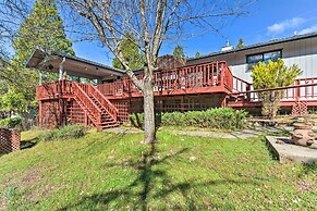 Rustic Groveland Home: Private Hot Tub, Deck & BBQ