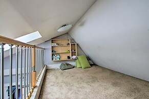 White Mountain Escape w/ Separate In-law Suite!