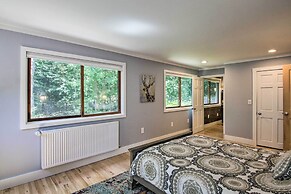 White Mountain Escape w/ Separate In-law Suite!