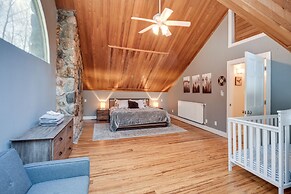 White Mountain Escape w/ Separate In-law Suite!
