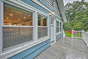 Updated Twin Lakes Cottage, Walk to Lake Mary