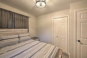 Updated Twin Lakes Cottage, Walk to Lake Mary