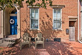 1 Mi to Dtwn: Historic Harrisburg Home