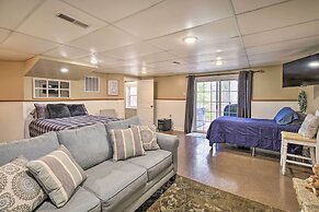 Beckley Studio w/ Hot Tub, 4 Mi to WVU Tech!