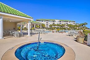 Resort Perks: Upscale Condo in North Myrtle Beach