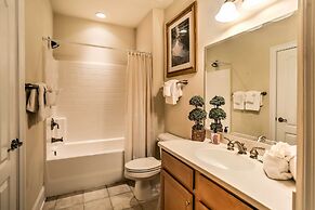 Resort Perks: Upscale Condo in North Myrtle Beach