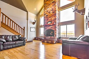 Rustic Bryce Canyon Home w/ Deck on Sevier River!