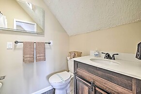 Golf, Ski + Fish: Cabin w/ Deck in Tobyhanna!