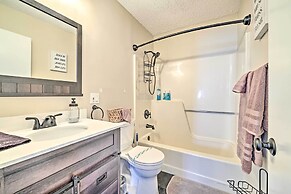 Golf, Ski + Fish: Cabin w/ Deck in Tobyhanna!