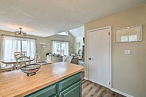 Golf, Ski + Fish: Cabin w/ Deck in Tobyhanna!