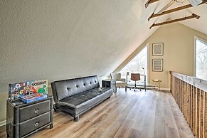 Golf, Ski + Fish: Cabin w/ Deck in Tobyhanna!