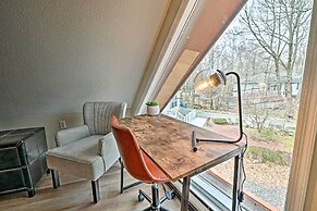 Golf, Ski + Fish: Cabin w/ Deck in Tobyhanna!