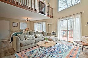 Golf, Ski + Fish: Cabin w/ Deck in Tobyhanna!