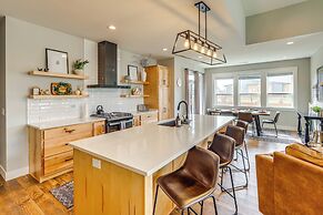 Stylish Montana Vacation Rental w/ Private Hot Tub