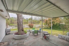 8 Mi to Lake Ray Hubbard: Creekside Garland Home
