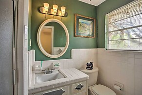 8 Mi to Lake Ray Hubbard: Creekside Garland Home