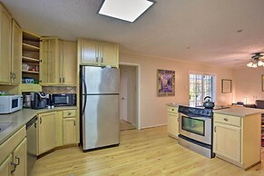 8 Mi to Lake Ray Hubbard: Creekside Garland Home