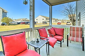 Bright Gulf Shores Condo w/ Pool: 5 Mi to Beach!