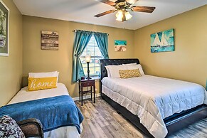 Bright Gulf Shores Condo w/ Pool: 5 Mi to Beach!