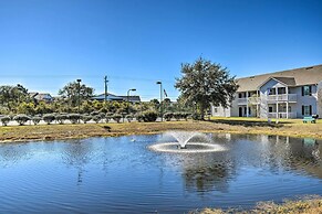 Bright Gulf Shores Condo w/ Pool: 5 Mi to Beach!