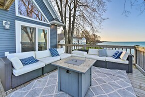 Lakefront Lexington Escape: Steps to Beach!