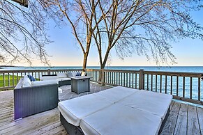 Lakefront Lexington Escape: Steps to Beach!