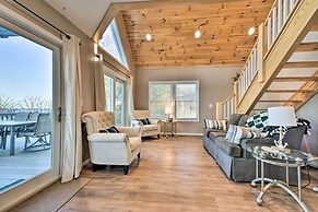 Lakefront Lexington Escape: Steps to Beach!