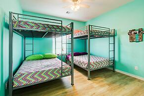 Gilchrist 'EZ Street Beach House' w/ Gulf Access!